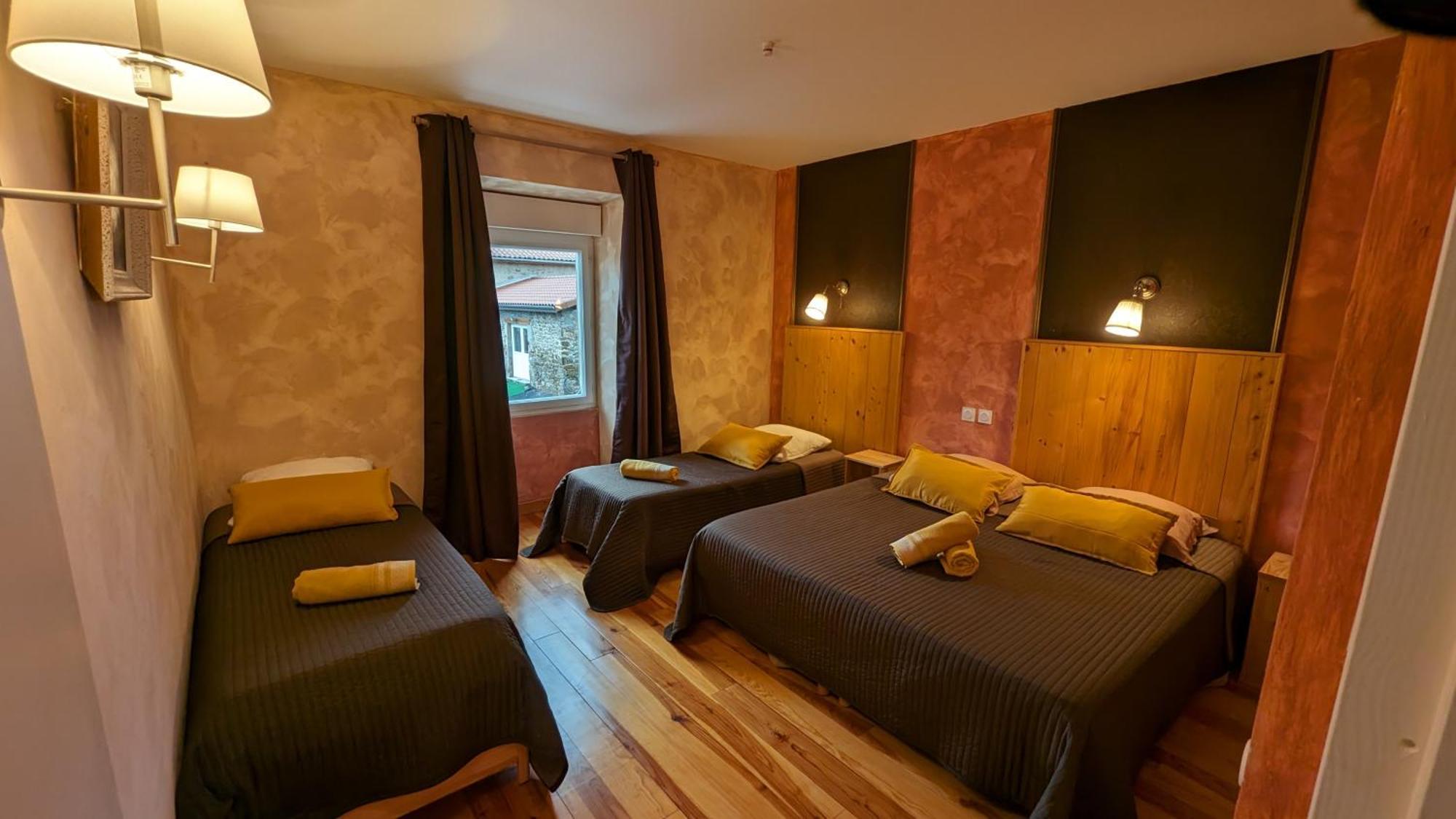 Chambres Et Tables D' Hotes Manglieu Exteriér fotografie